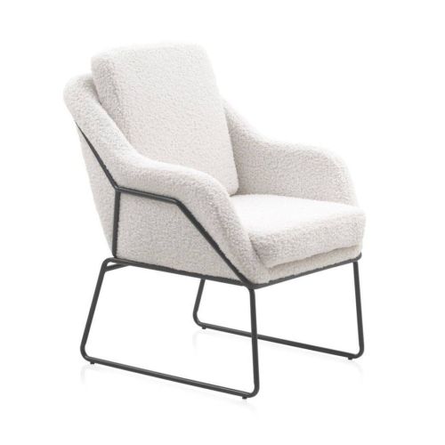 Sillón blanco tapizado con patas metálicas negras GABAR 10779